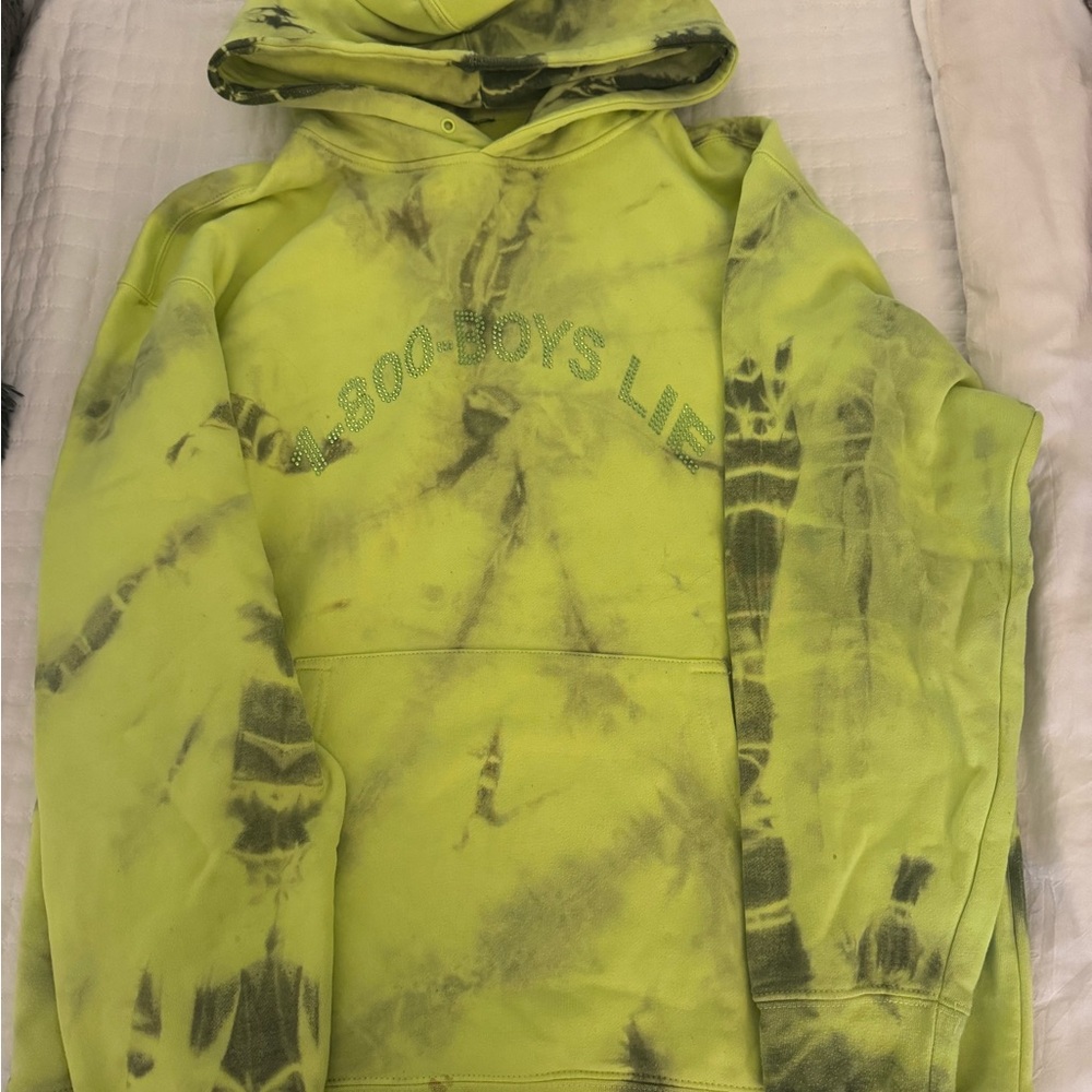 Boys Lie / Tie-Dye Hoodie with Graphic Text